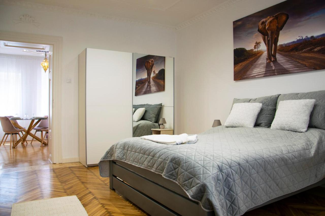 Season One Apartman Szeged Exteriör bild