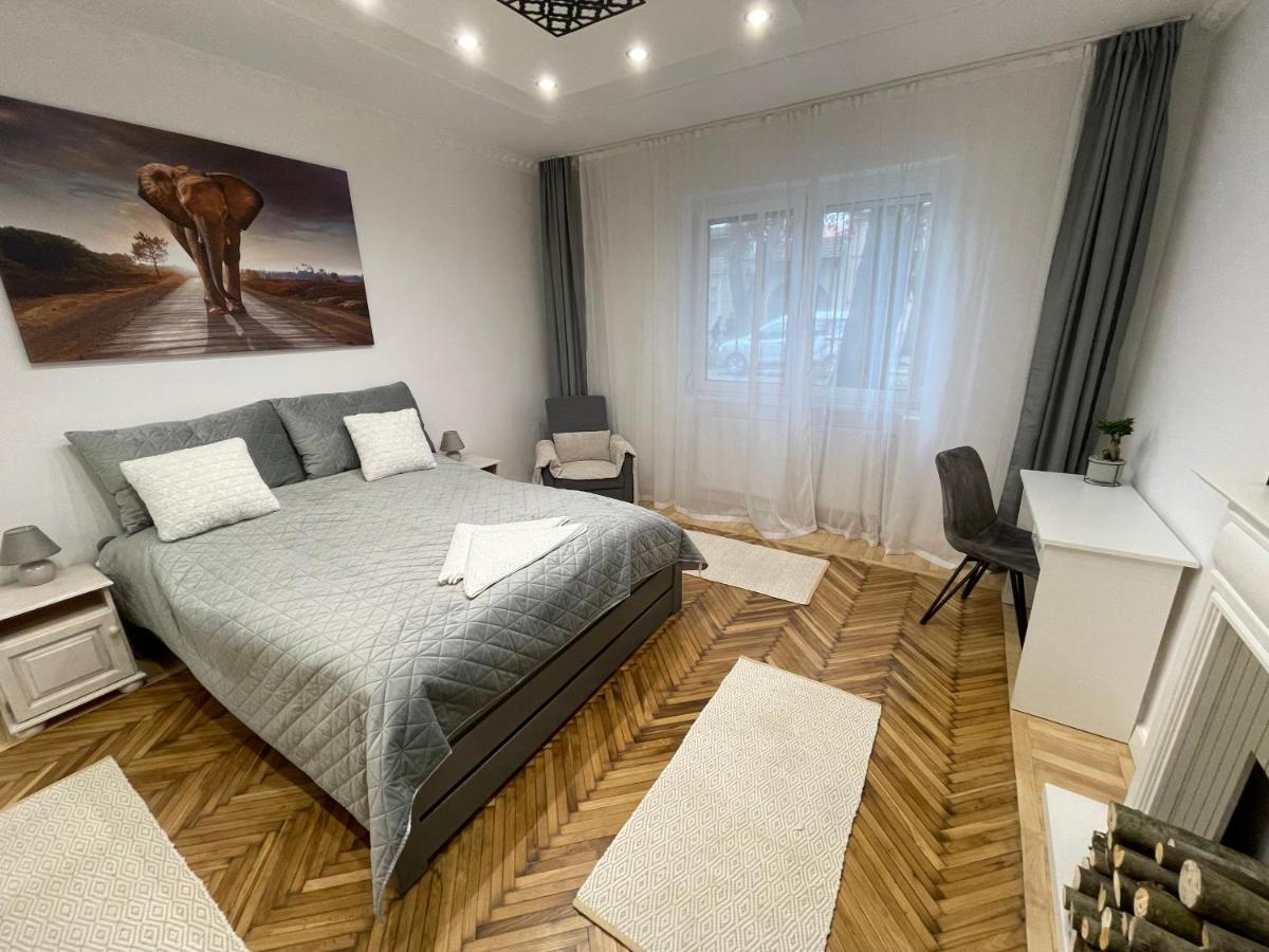 Season One Apartman Szeged Exteriör bild