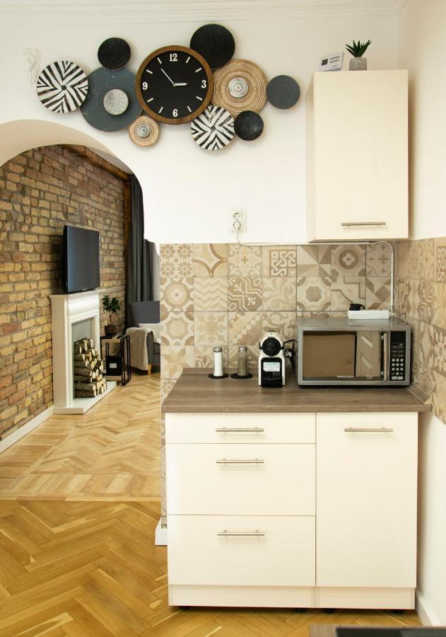 Season One Apartman Szeged Exteriör bild
